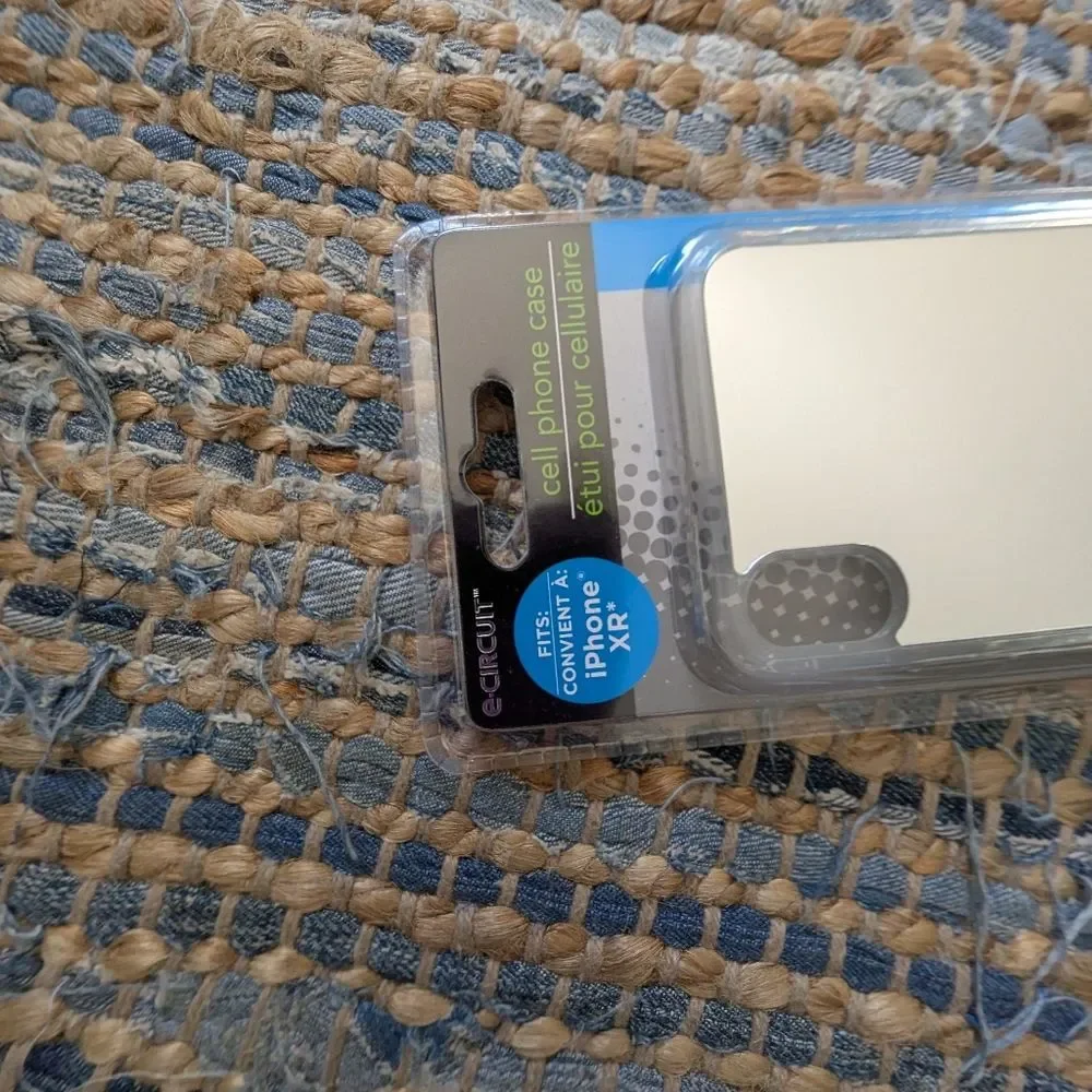E-circuit iPhone XR White Cell Phone Case with Kickstand NITB